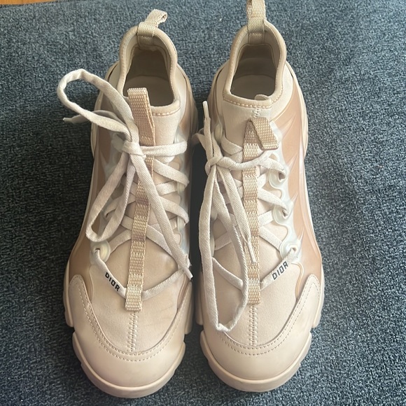 Dior CONNECT SNEAKER - Picture 2 of 10